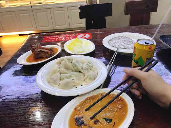 汇福临自助水饺-"自助水饺是一个比较新的消费体验,饭点的时.