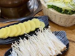 -正宗乌拉满族炭火锅(四平店)