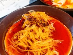 瀑布土豆丝-张翻越·川渝冒菜·武汉黑鸭煲(城北万象城店)