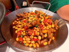 -肥肥虾庄·金牌油焖大虾(汉街SKP店)