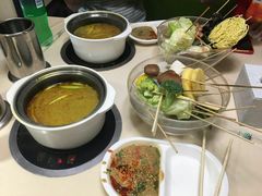 -百品聚旋转火锅(万德庄店)