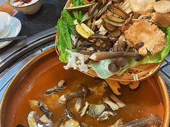 -阿山卓·野生菌火锅·纳西火塘烤肉