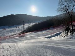 -中旅松花湖滑雪场