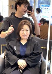 -一東造型烫发染发