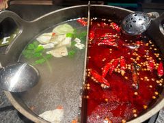 -三出山火锅(南京万象天地店)