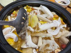 -菌之家·专业纯野生菌火锅·特色炒菌