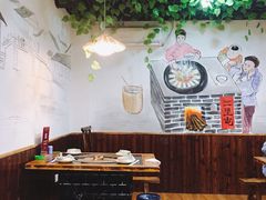 大堂-三里屯土灶炖公鸡地锅鸡(江东店)