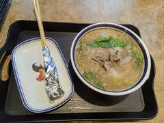 -云阿蛮云南生烫牛肉米线(奉贤路店)