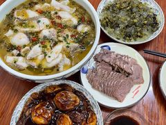 酸菜鱼片-胡子饮食店