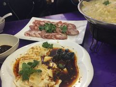 -东北饺子王(港澳广场购物中心店)