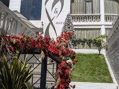 -Mark&Mars Restaurant