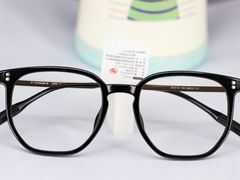 -潘多拉眼镜·蔡司依视路明月(潘家园店)