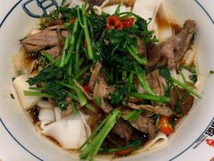 黄瓜皮炒牛肉干拌粉-刘氏三和面馆