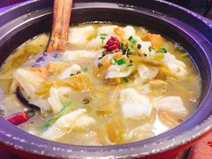 -周鱼小馆石锅酸菜鱼(活力汇店)