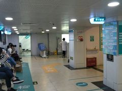 -同仁验光配镜(中心店)