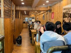 大堂-老东镇啤酒屋海鲜加工·蒸汽海鲜·海鲜烧烤(台东店)