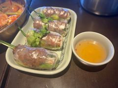 -大头虾越式风味餐厅(光明广场店)