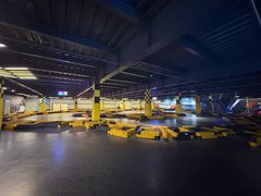 -极限PLAY运动娱乐新世界·团建派对表演休闲馆·室内高空游乐园