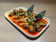 麻辣海鲜-日进一片海.生腌海鲜火锅.宵夜烧烤(三里屯总店)