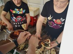 -老鼓楼麻辣烫夹馍