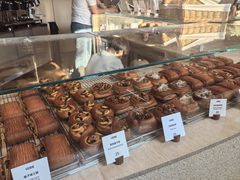 -VERIE BAKEHOUSE