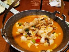 -老滇山寨•云南特色菜•地方菜•民族风情歌舞表演(金碧店)