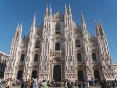 -文艺复兴百货(米兰大教堂广场店)