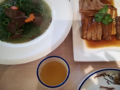 -匠心牛公馆·潮汕牛肉海鲜火锅(索菲特店)