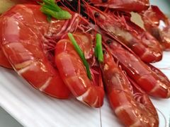 -三亚火车头万人海鲜广场