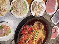 -六公里老火锅(总店)