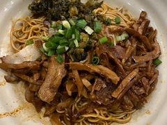 -佬钱湾仔(衣裳街店)
