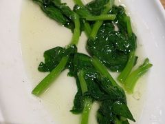 -渝信川菜 · 川味家常菜(财富购物中心店)