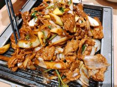王府烤肉-宏状元现熬粥·京味菜(三里河店)