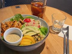 鸡肉芒果牛油果色拉-Wagas沃歌斯(长宁龙之梦店)