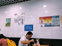 -覃肥叔桂林米粉(粮道街店)