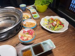 -明洞阿姨·韩式酱蟹烤肉·创意料理(三元桥店)