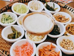 -包整·丝娃娃(一览甲秀楼风景店)