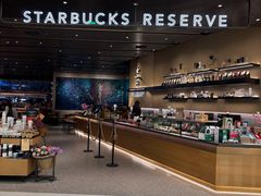 -星巴克臻选(上海合生汇1F店)