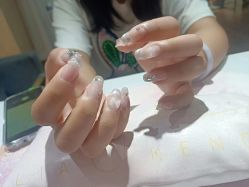 -甲·铺轻奢美甲美睫