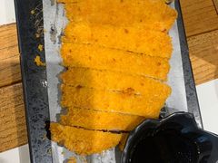 馋嘴炸猪排-馋三尺蟹粉小笼(人民广场店)