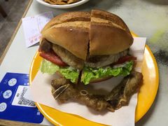 招牌豬扒包-新南新咖啡美食(南新花园店)