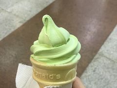 -麦当劳(乳山路店)