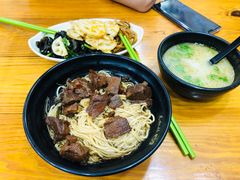 -志权牛肉面(灵山路店)