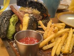 -HELLO 27 意面·沙拉·帕尼尼