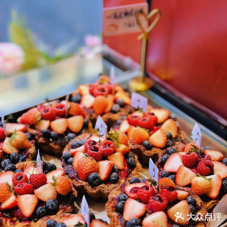 嘿，别说，又吃又好看[机智][机智]