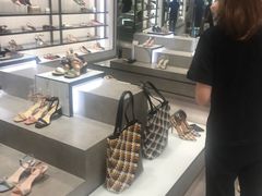 -CHARLES&KEITH(城西银泰店)