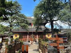 -灵岩山风景区