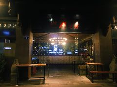 -巴厘龙虾·榜首油焖大虾(音乐学院·沿江酒馆店)
