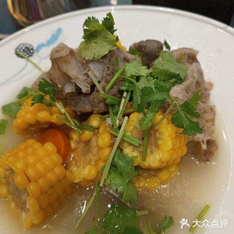 与热情的井陉跑友联谊，一起跑完山地半程马拉松后在此小聚！