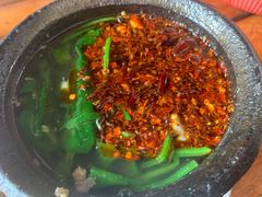 -虹兴砂锅店